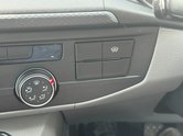 Volkswagen Transporter Crew Cab SWB L1H1 T32 Tdi Kombi Highline Air SELECT 36