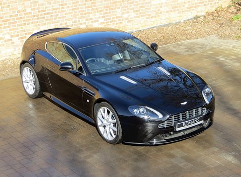 Aston Martin V8 Vantage S 14