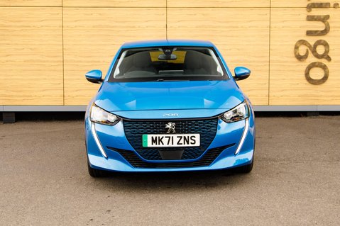 Peugeot 208 ALLURE PREMIUM 6