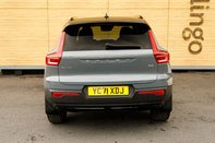 Volvo XC40 B4 R-DESIGN MHEV 6