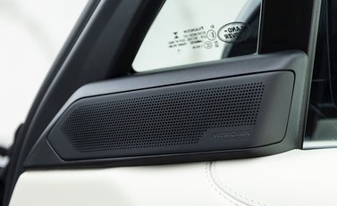 Land Rover Range Rover P400 HSE 22