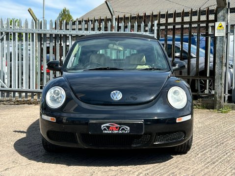 Volkswagen Beetle LUNA 16V 11