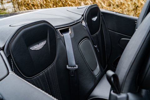 Aston Martin DB11 V8 VOLANTE 17