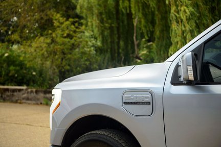 Ford Lightning Lariat Electric 13